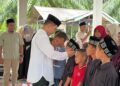 Kepala BPMA Salurkan Santunan Anak Yatim dan Bantuan untuk Balai Pengajian di Aceh Timur