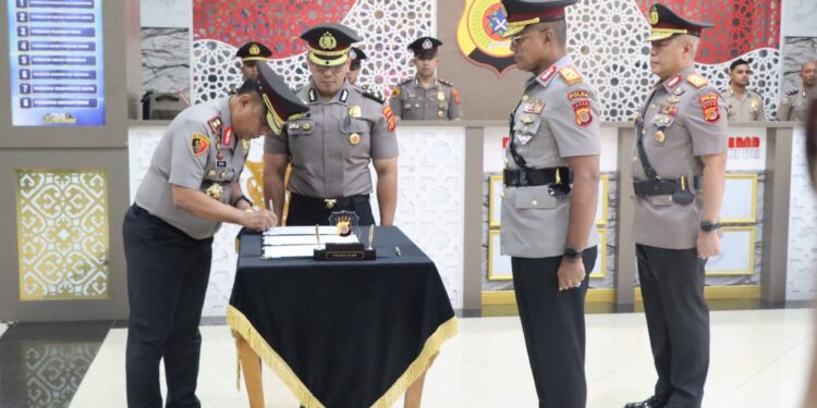 Wakapolda Aceh Brigjen Pol Latif Usman Resmi Bertugas